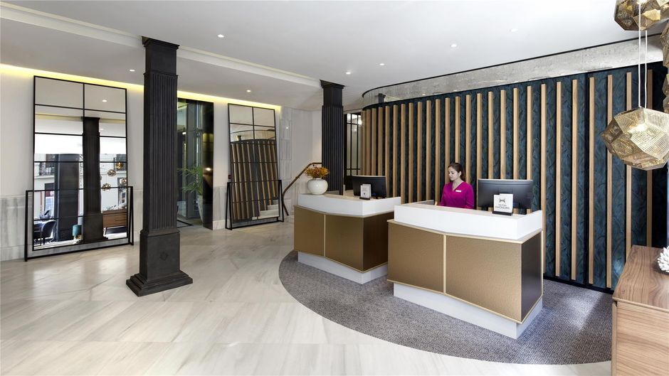 DoubleTree by Hilton Madrid - Prado Lobby
