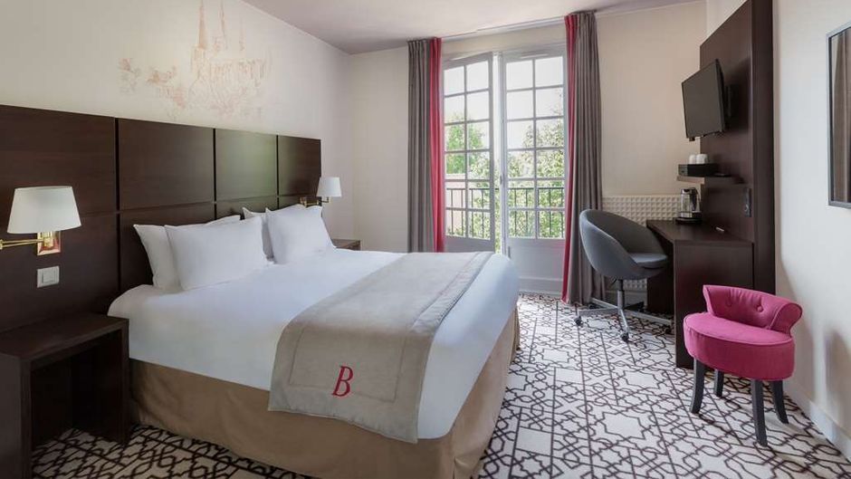 Best Western Blanche de Castille Room