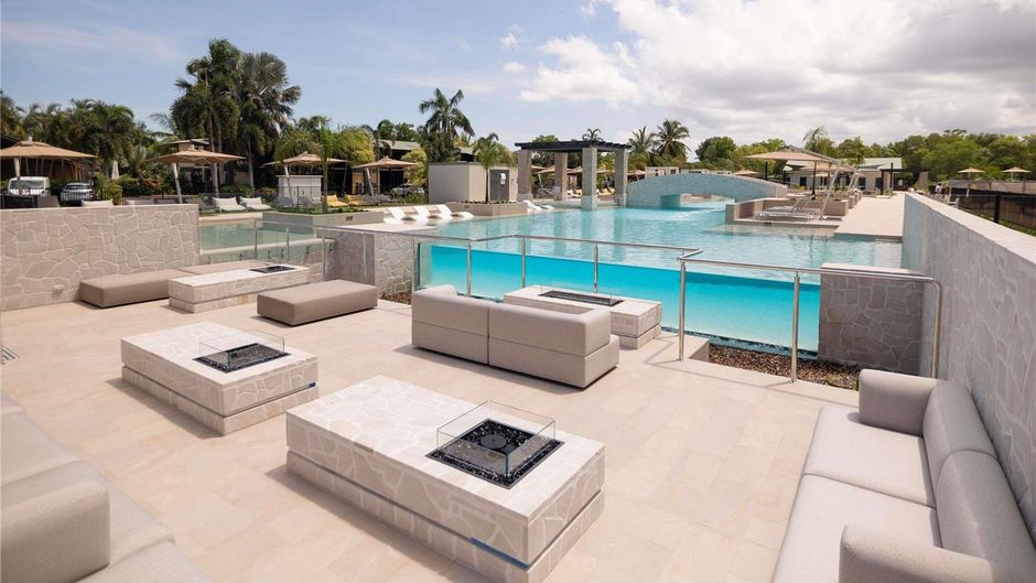 Mercure Darwin Airport Resort Exterior