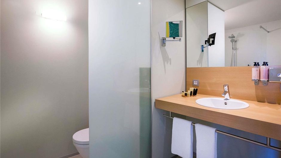 Ibis Styles Kortrijk Expo Room