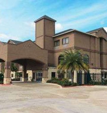 Baymont Inn & Suites Cuero