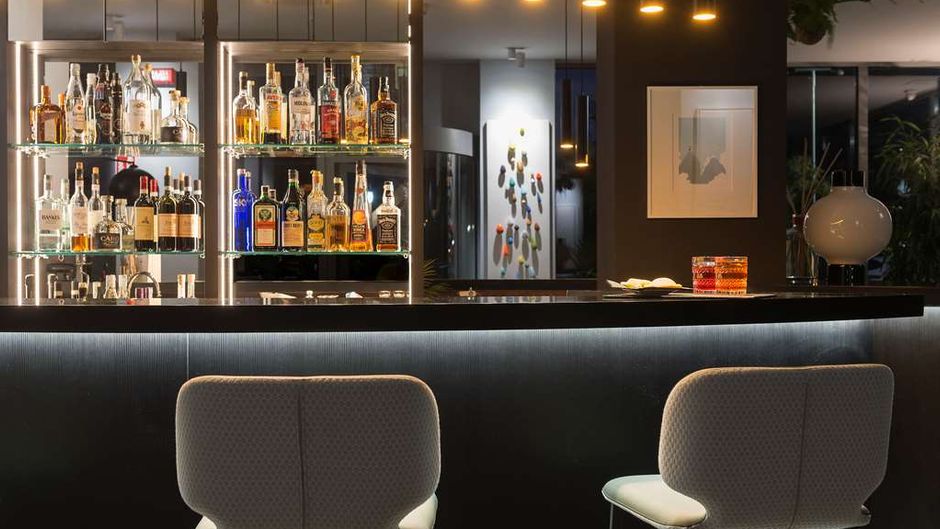 Executive Suite Hotel Restaurant