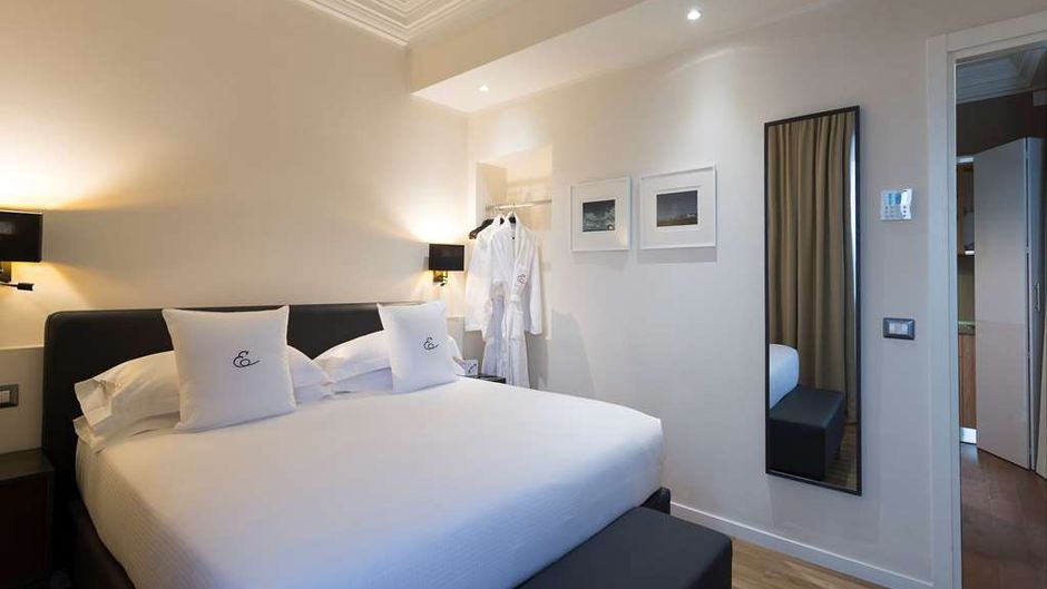 Executive Suite Hotel Suite