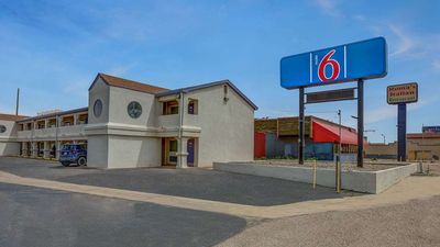 Motel 6 Clovis