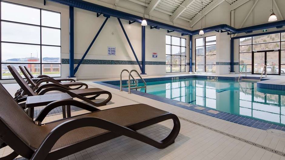 Best Western Plus Merritt Hotel Pool