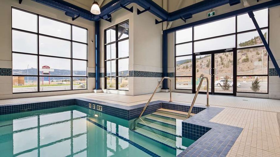 Best Western Plus Merritt Hotel Pool