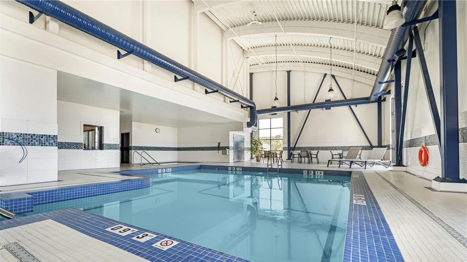 Best Western Plus Merritt Hotel Pool