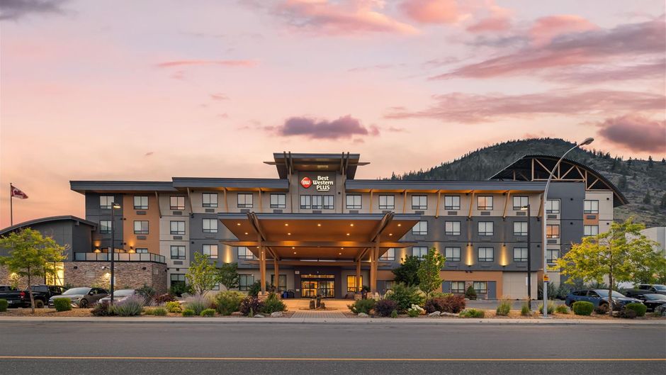 Best Western Plus Merritt Hotel Exterior