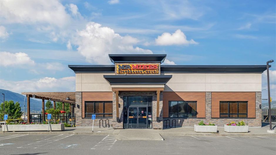 Best Western Plus Merritt Hotel Exterior