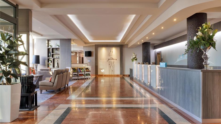 Hilton Garden Inn Dublin City Centre Lobby