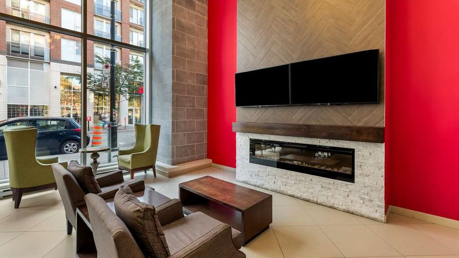 Best Western Plus Hotel Montreal Lobby