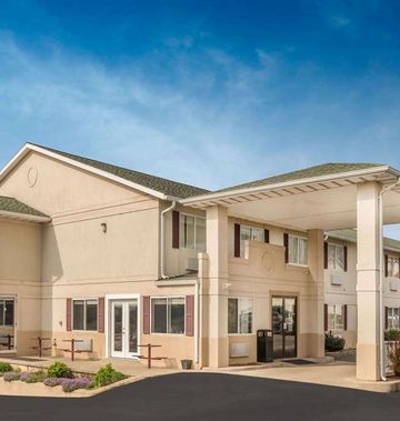 Days Inn by Wyndham Osage Beach