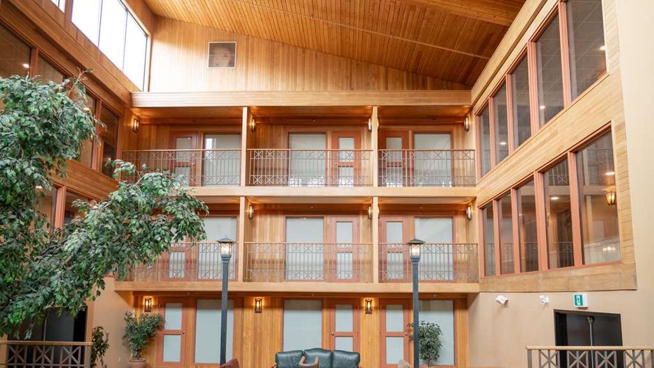 Banff Ptarmigan Inn Lobby