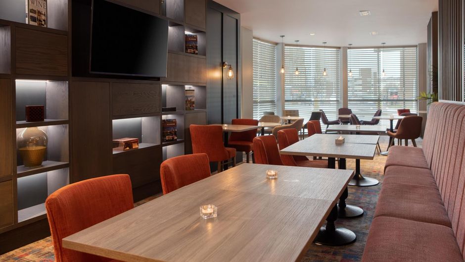 DoubleTree by Hilton Glasgow Central Room