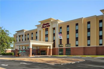 Hampton Inn & Suites Tampa Busch Gardens