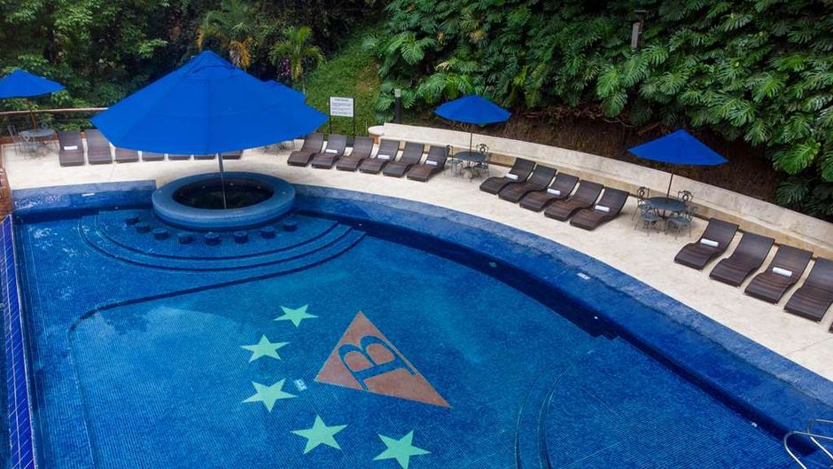Hotel Dann Carlton Belfort Pool