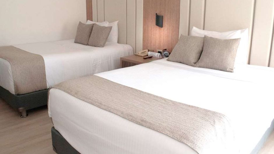 Hotel Dann Carlton Belfort Room