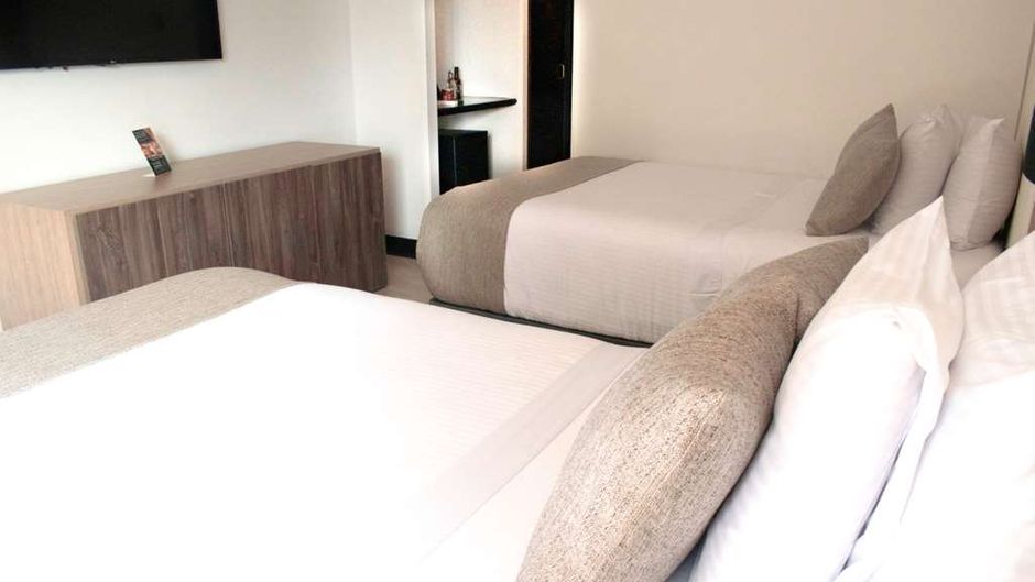 Hotel Dann Carlton Belfort Room