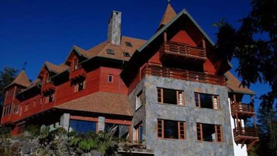 Petrohue Lodge Exterior