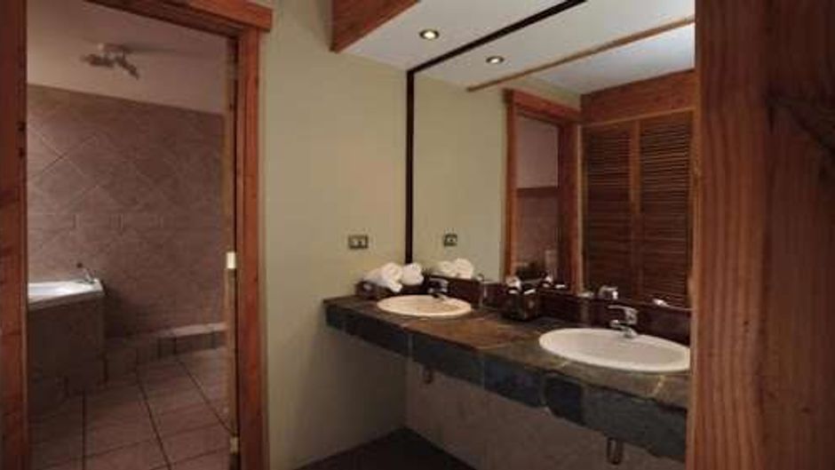 Petrohue Lodge Room