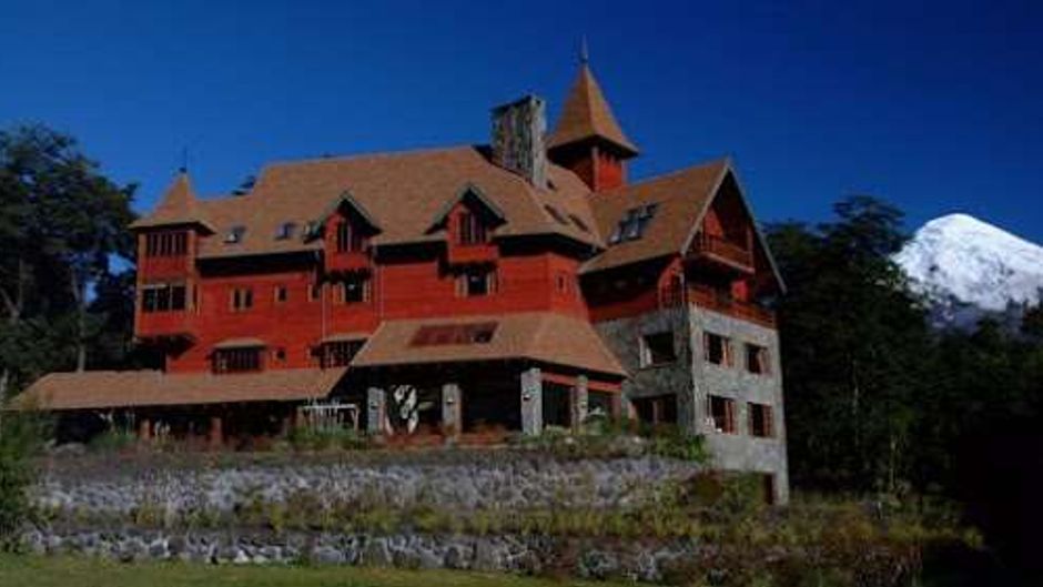 Petrohue Lodge Exterior