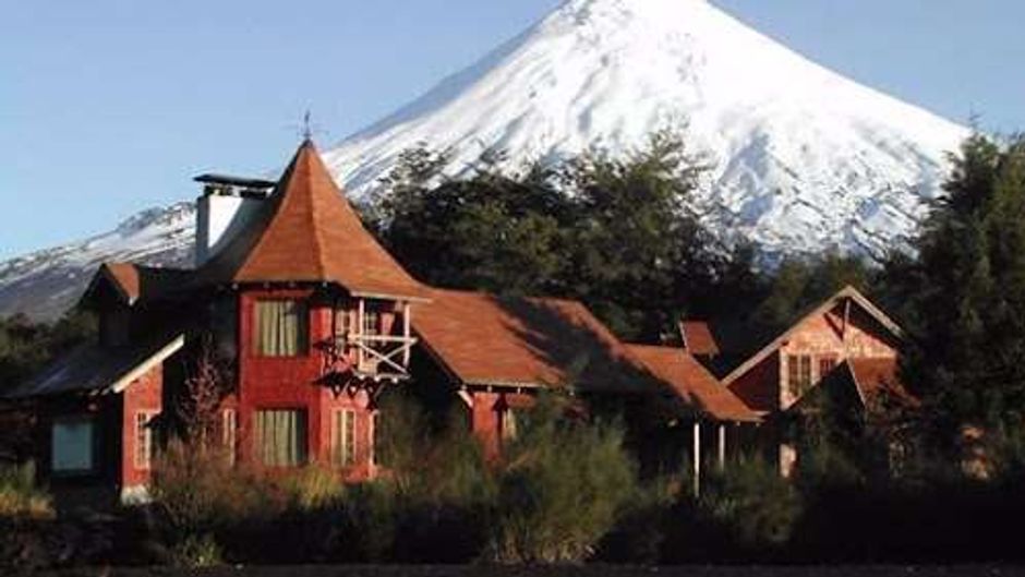 Petrohue Lodge Exterior