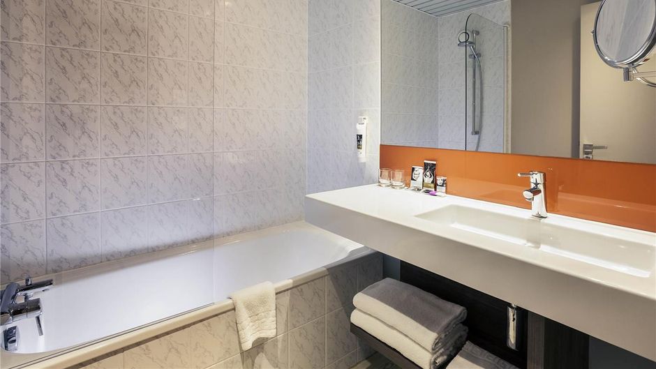Mercure MLV Bussy St Georges Room