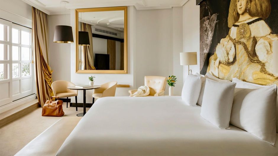 Gran Melia Palacio de los Duques Room
