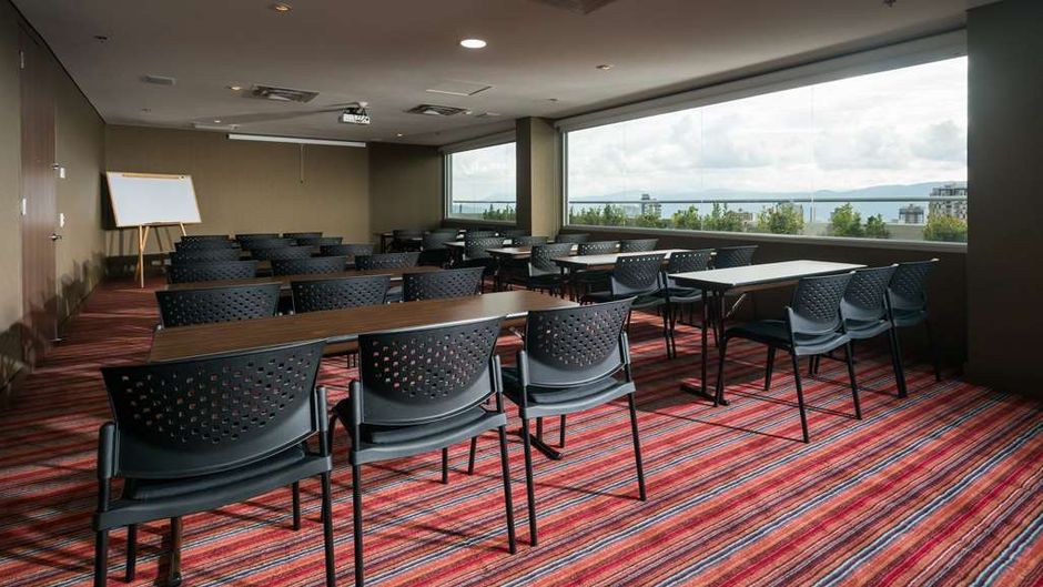 Hampton by Hilton Bucaramanga Meeting