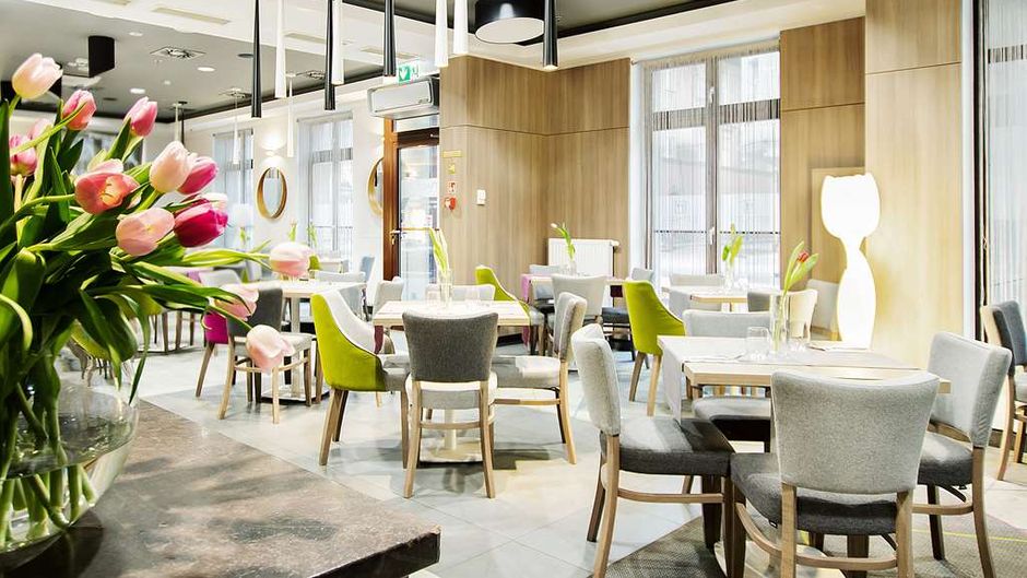Golden Tulip Krakow Kazimierz Restaurant