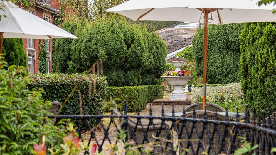 Bromsgrove Hotel & Spa Exterior