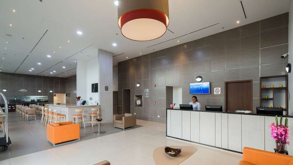 Best Western Plus Santa Marta Hotel Lobby
