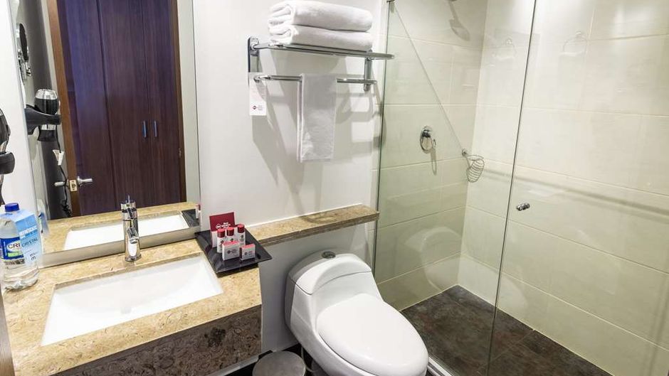 Best Western Plus Santa Marta Hotel Room