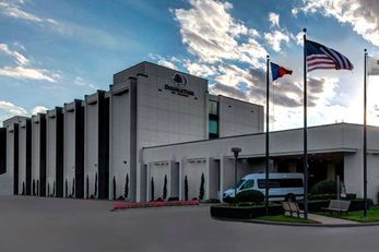 DoubleTree by Hilton Arlington DFW South