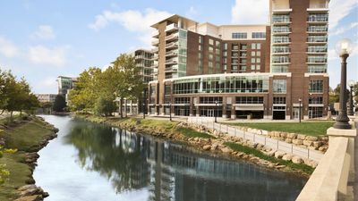 Embassy Suites Downtown Riverplace