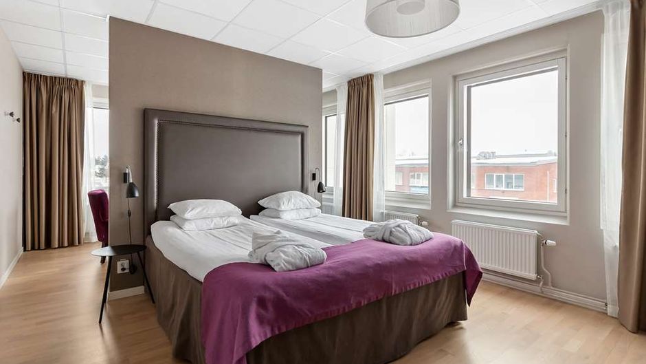 Best Western Plus Park Airport Hotel Room