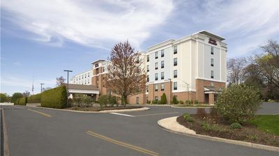 Hampton Inn & Suites Yonkers-Westchester