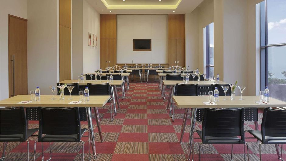 Ibis Chennai OMR Hotel Meeting