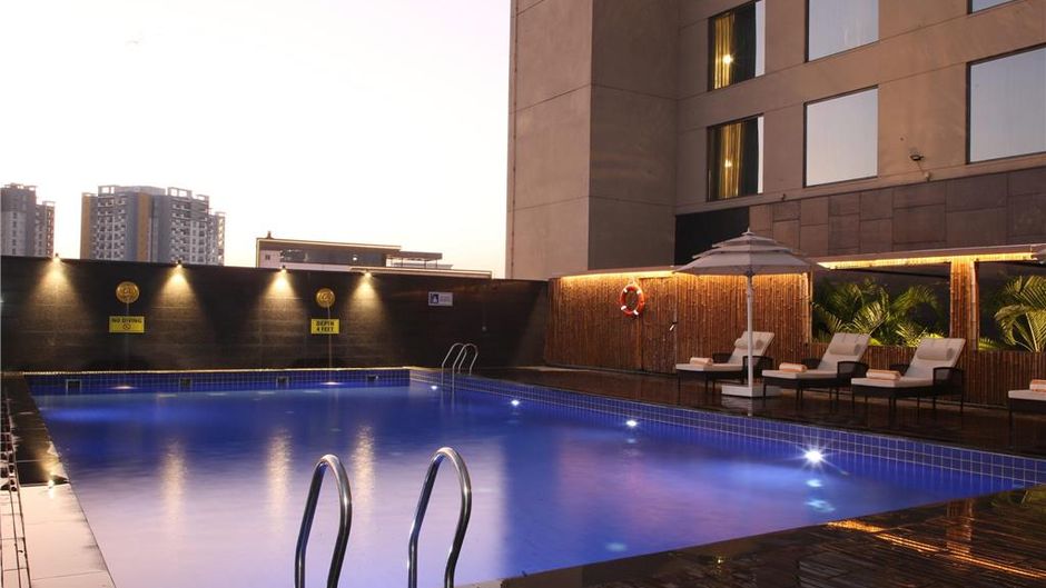 Novotel Chennai OMR Pool