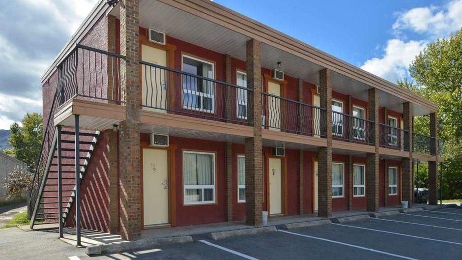 Canadas Best Value Inn & Suites Fernie Exterior