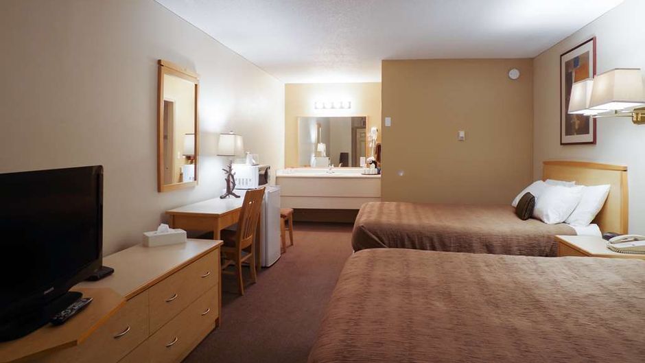 Canadas Best Value Inn & Suites Fernie Room