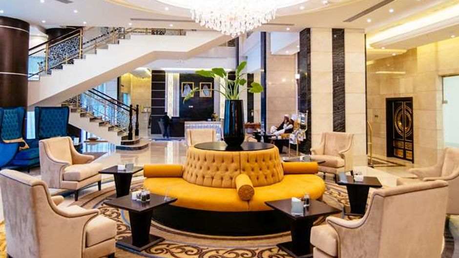Golden Tulip Doha Lobby