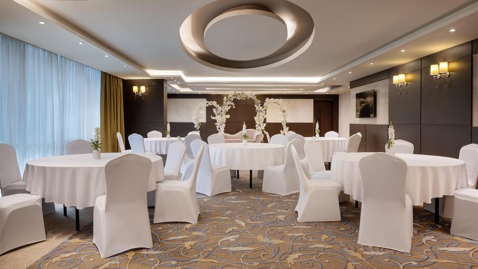 Golden Tulip Doha Ballroom