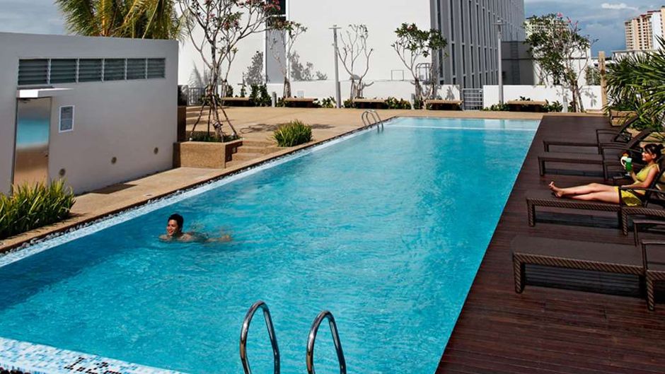 Eastin Hotel Penang Pool