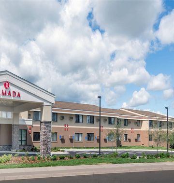 Ramada Minneapolis/Golden Valley