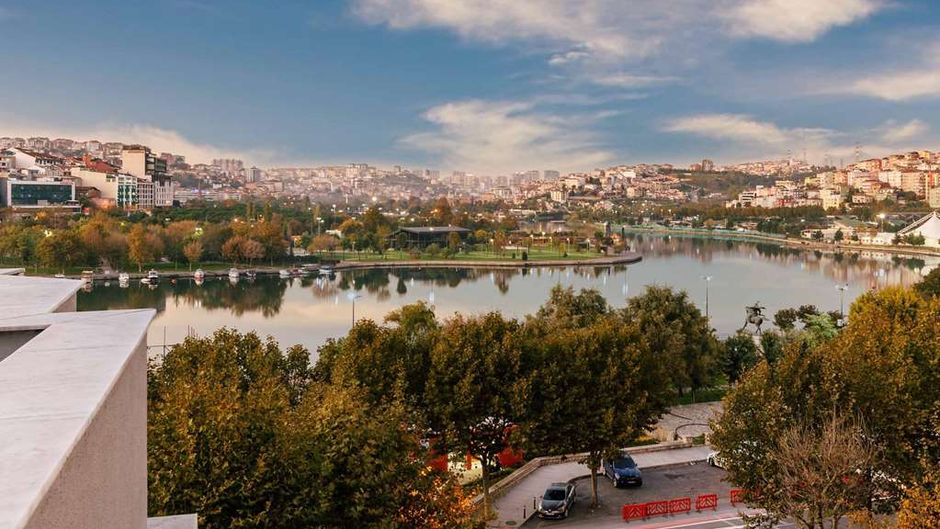 Ramada By Wyndham Istanbul Golden Horn Suite