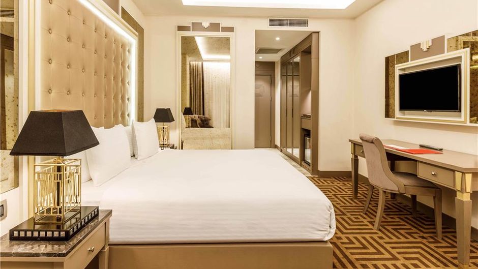 Ramada By Wyndham Istanbul Golden Horn Room