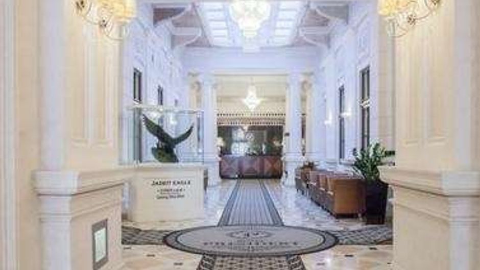 Hotel President Lobby