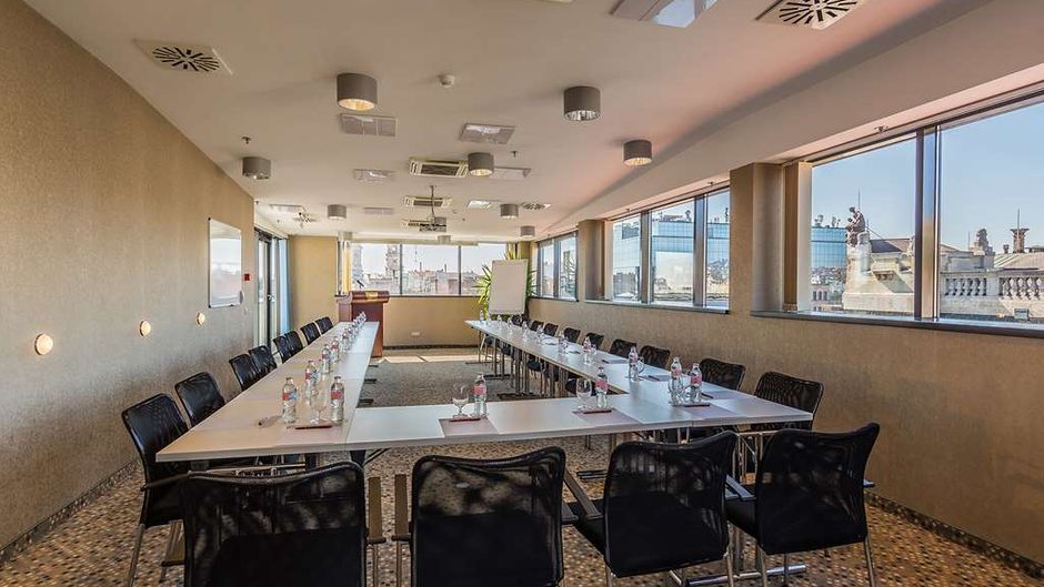 Hotel President Meeting