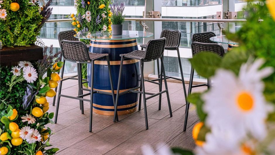 Novotel London Canary Wharf Exterior